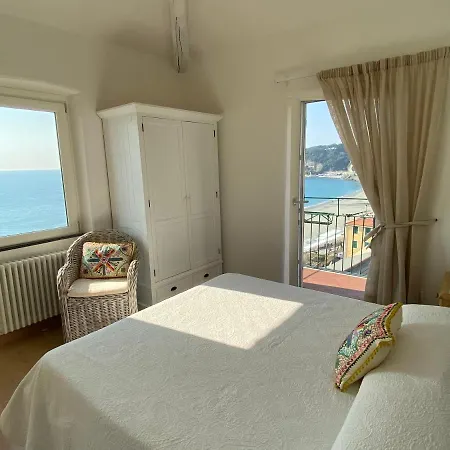Appartement Attico Fronte Mare Nel Borgo Di